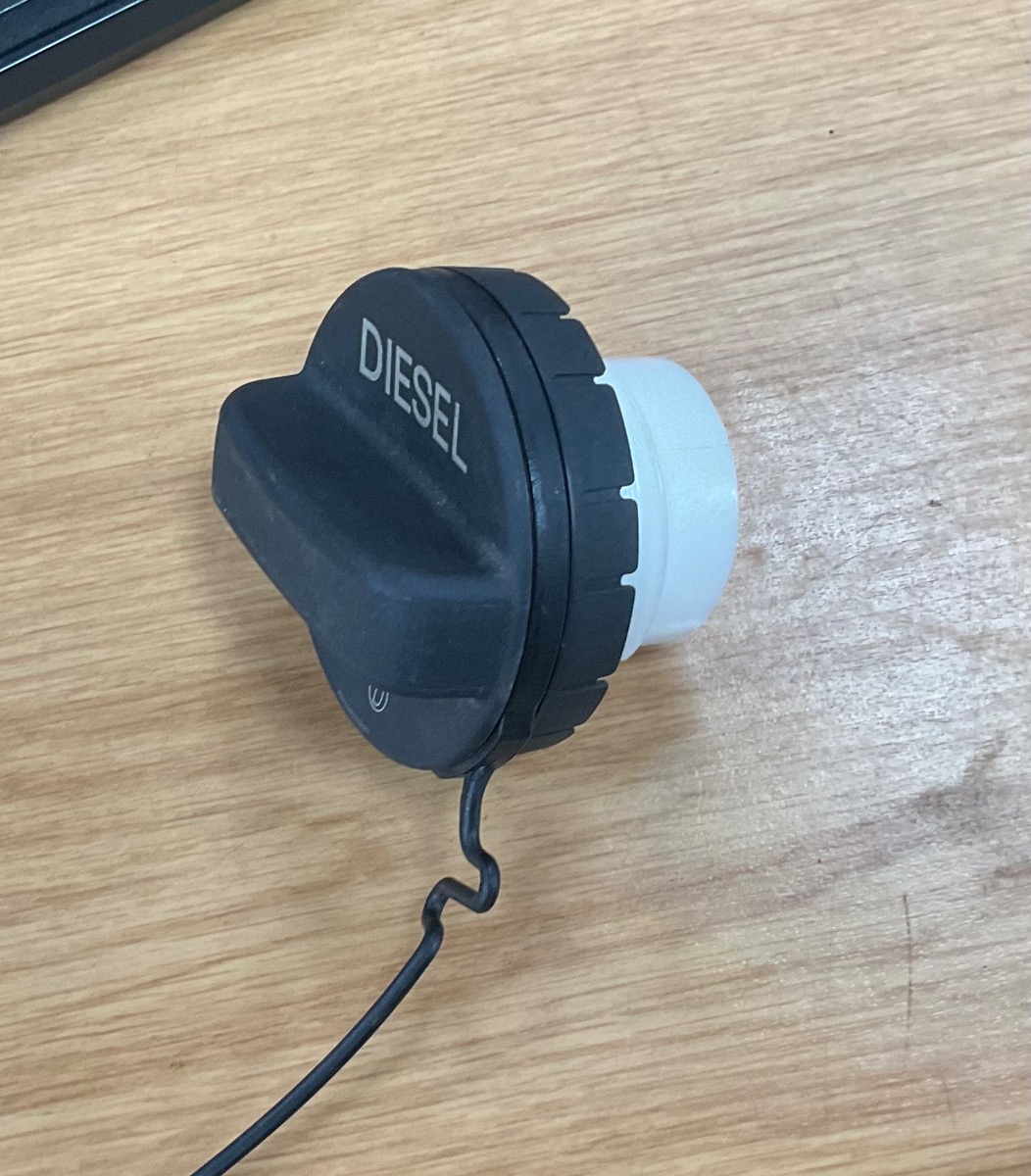 TRAFFIC DIESEL FILLER CAP