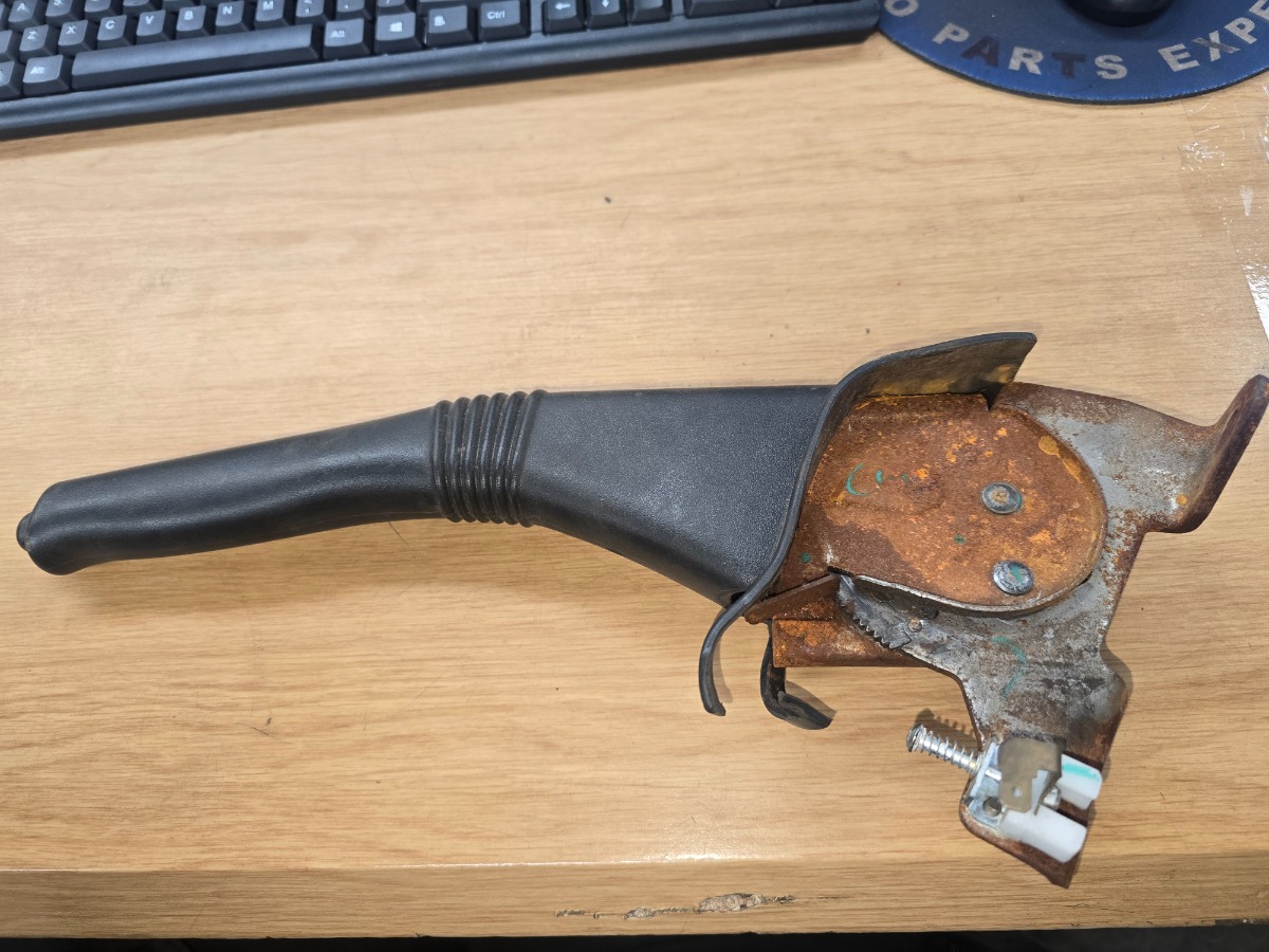 NP200 HANDBRAKE LEVER