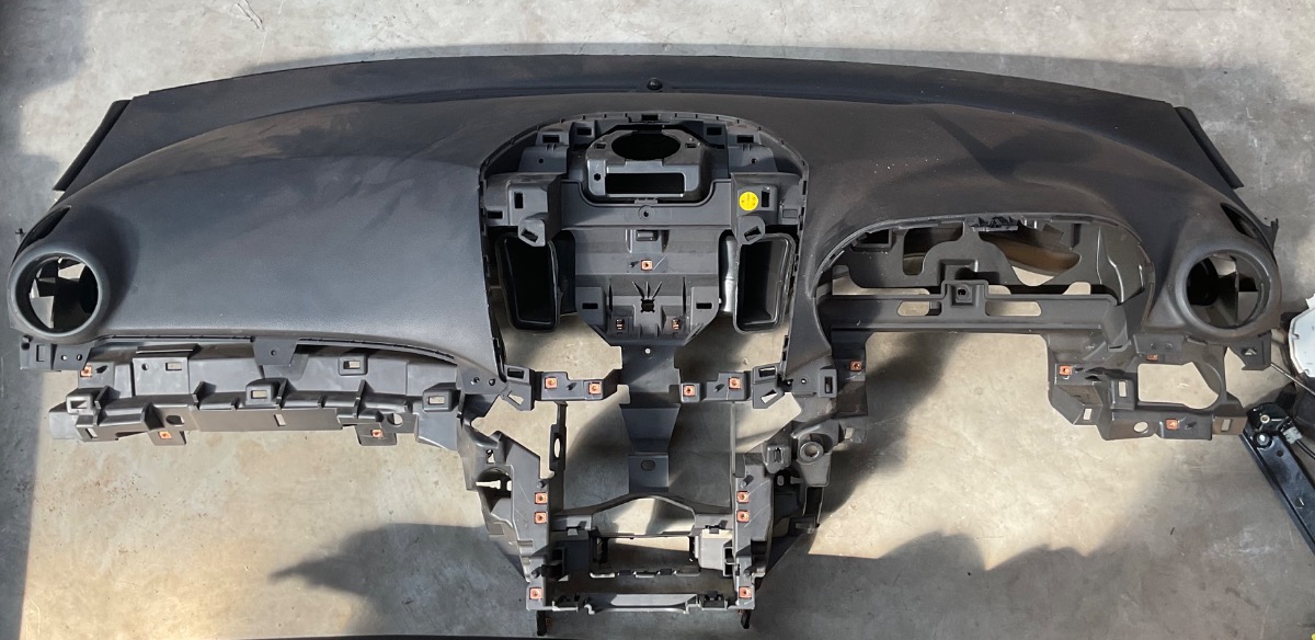 CORSA 1.4 ESSENTIA DASHBOARD