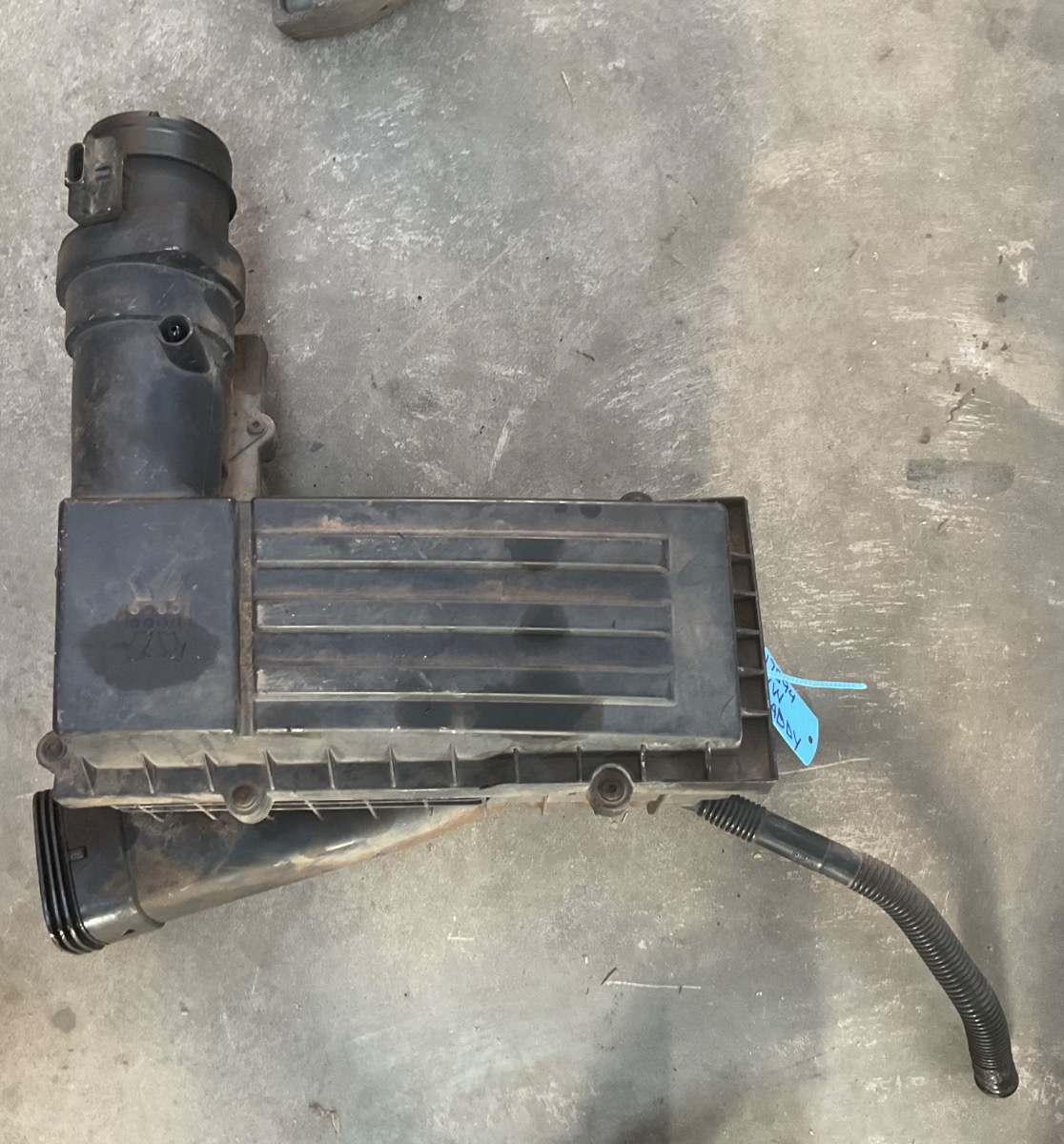 CADDY 2.0TDI AIR FILTER BOX