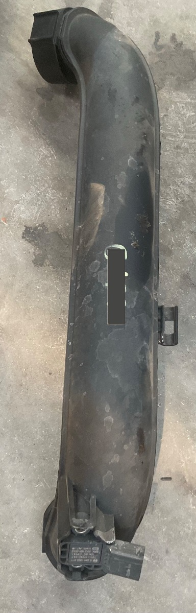 POLO 8/9 AIR INTAKE PIPE