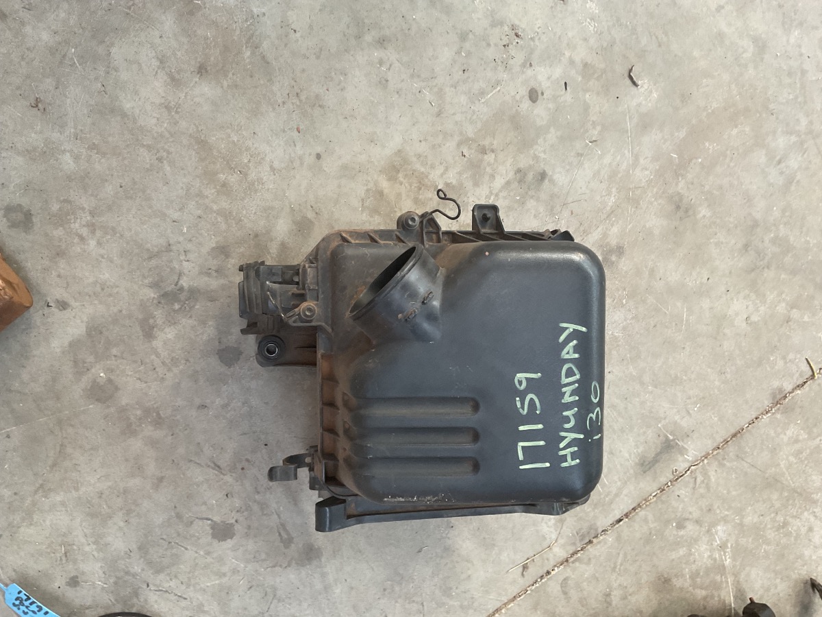 I30 AIR CLEANER BOX