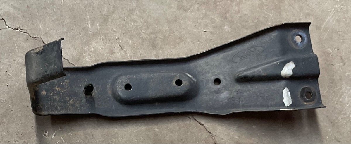 RANGER LEFT FRONT BUMPER BRACKER