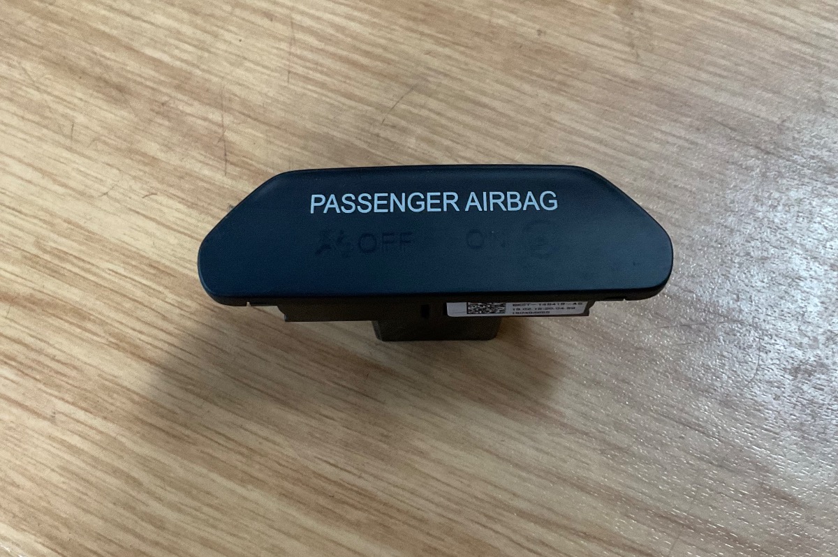 FIESTA MK4 PASSENGER AIRBAG LIGHT