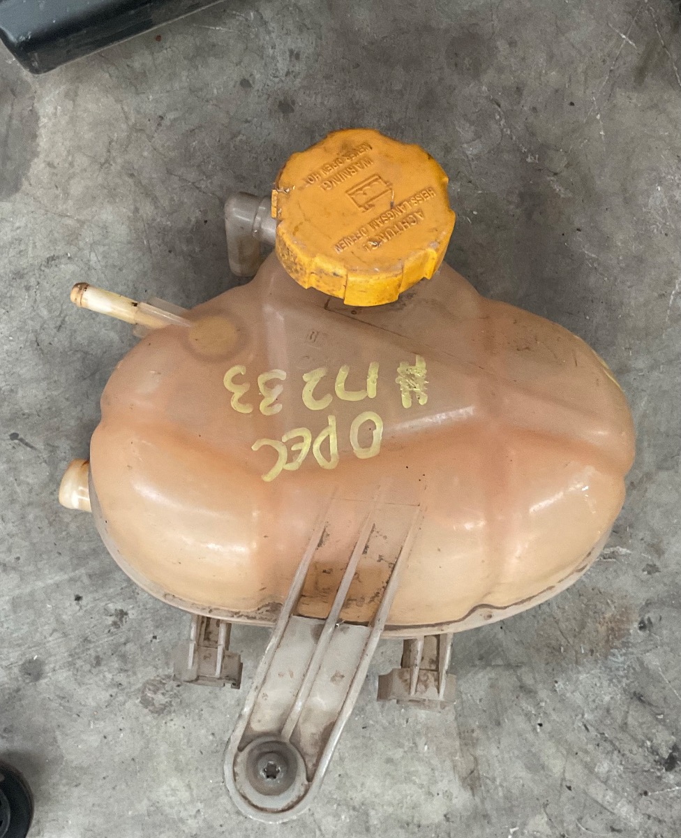 CORSA D 1.4 RADIATOR WATER BOTTLE