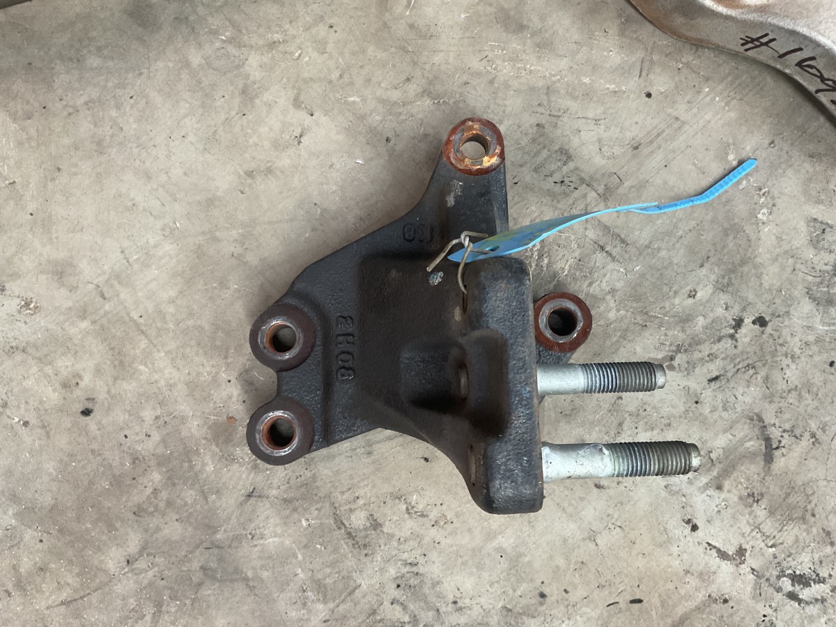 I20 1.4 ENGINE CARRIER BRACKET
