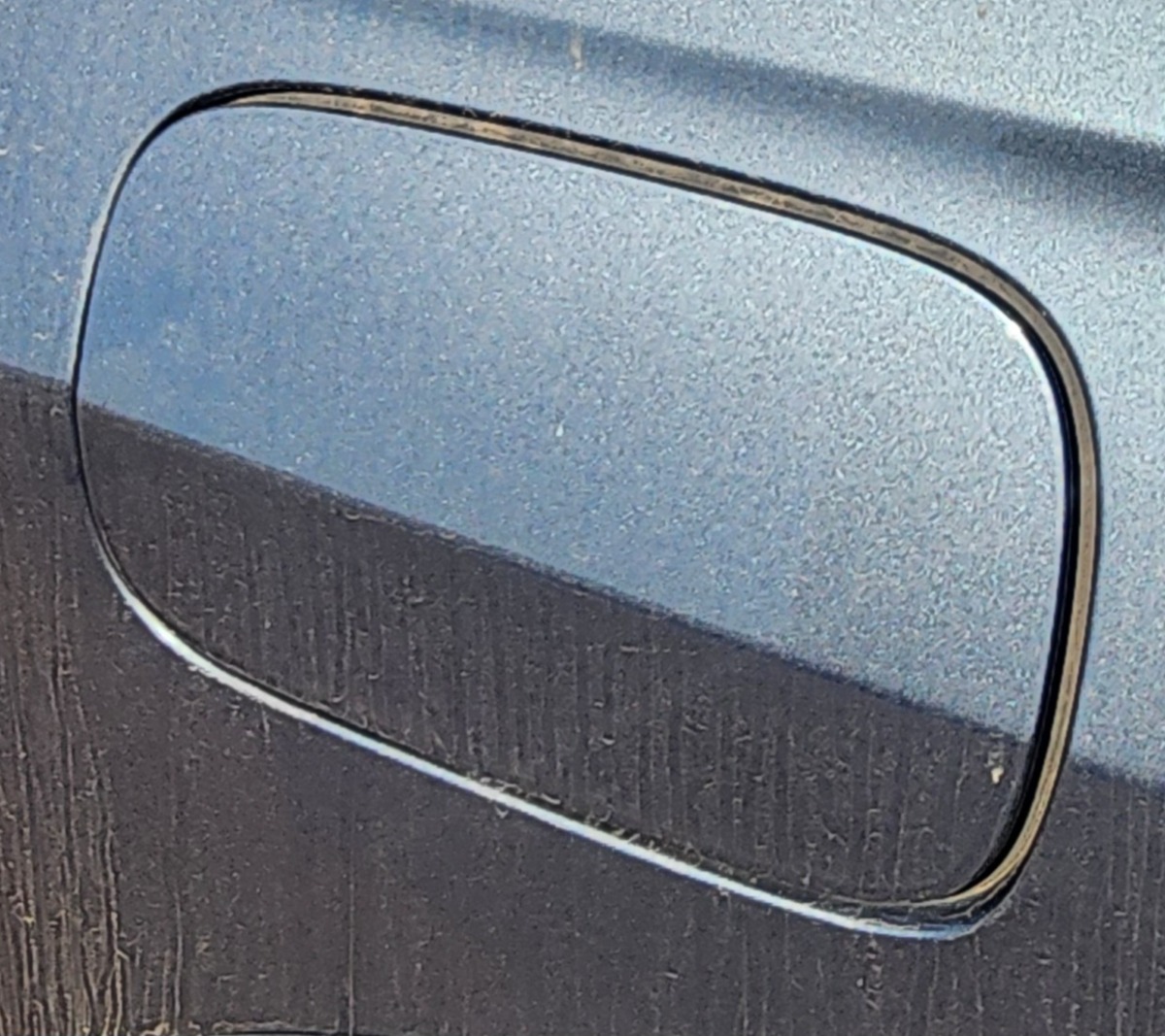 W166 GL63 PETROL FLAP