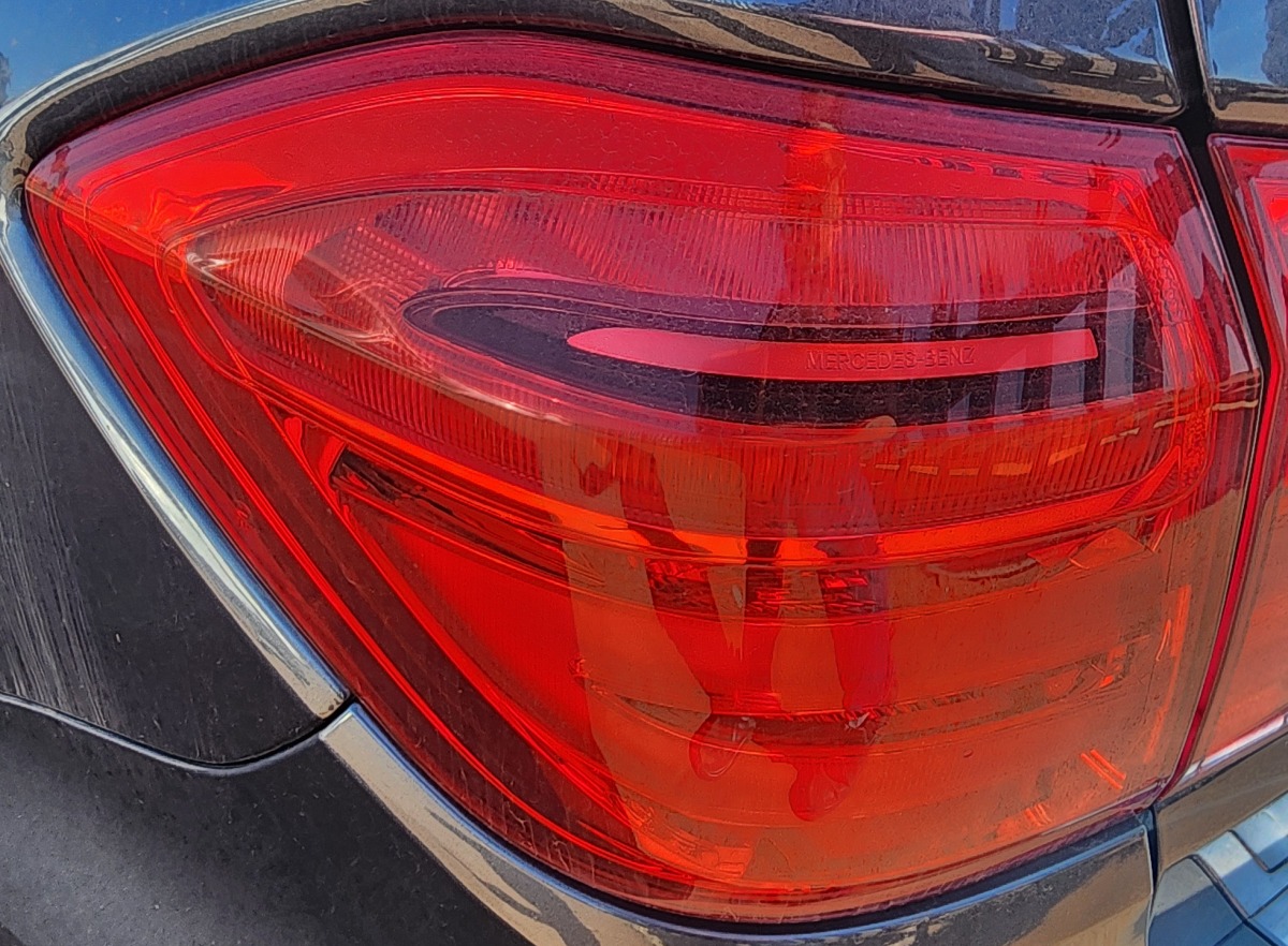 W166 GL63 LEFT TAILLIGHT