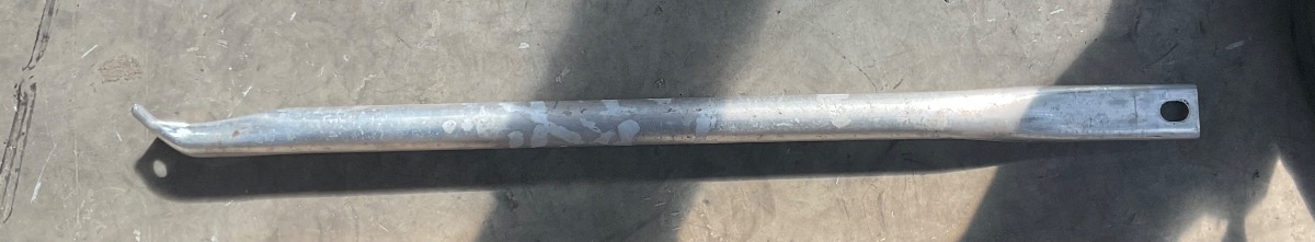 W253 LEFT FRONT STRUT BRACE