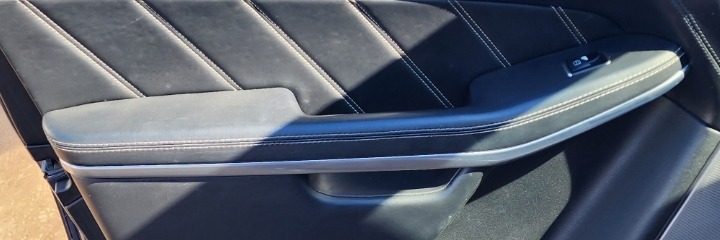 W166 GL63 LEFT FRONT DOOR ARMREST