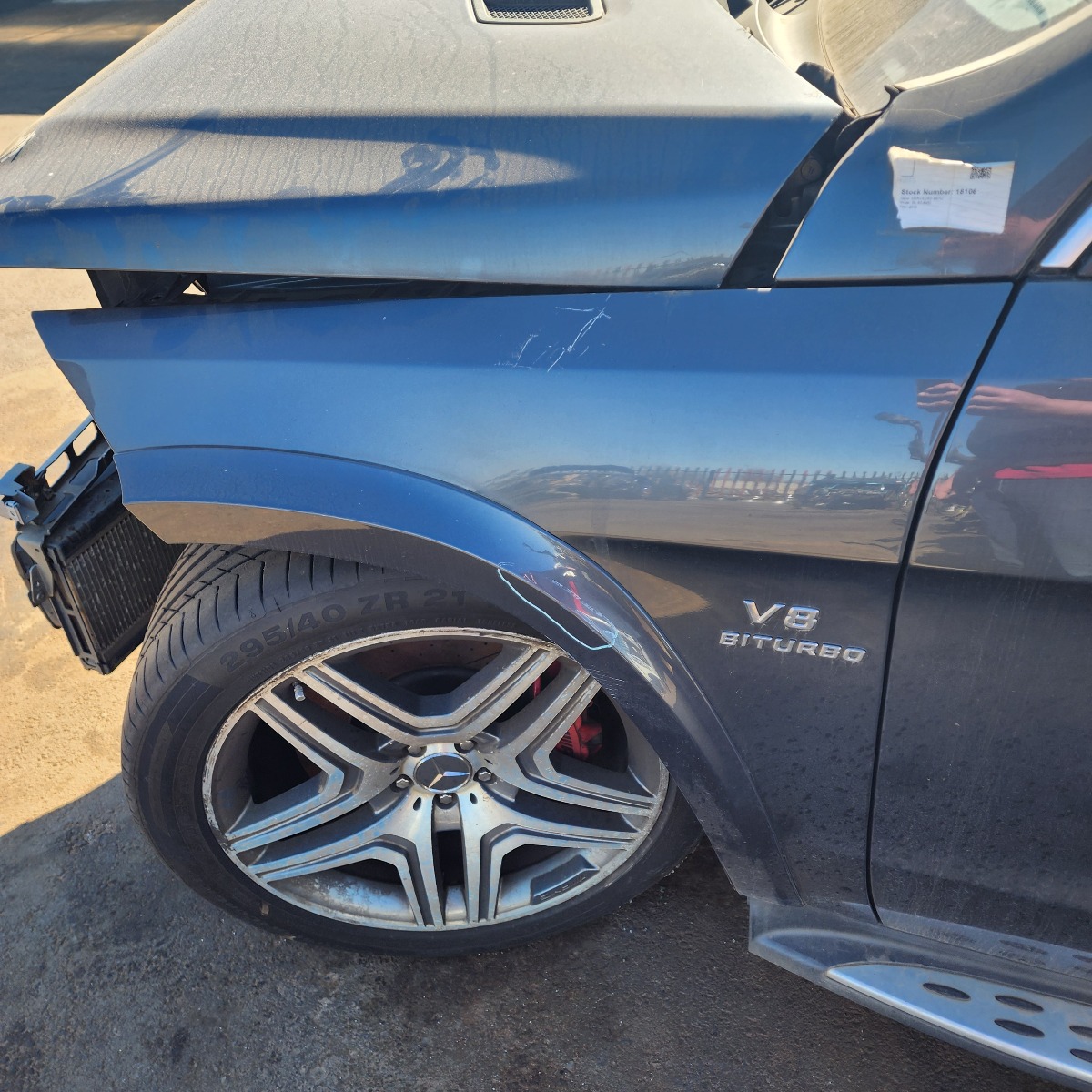 W166 GL63 LEFT FRONT DOOR BLACKOUT MOULDING