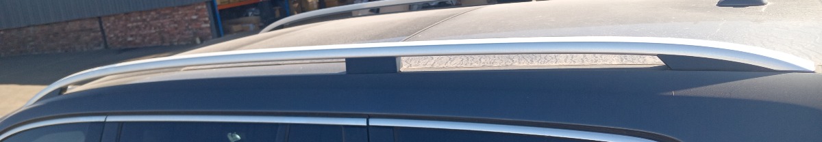 W166 GL63 LEFT ROOF RAIL