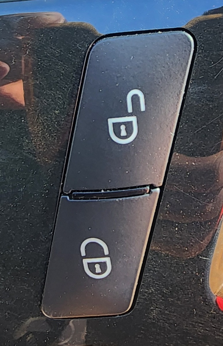 W166 GL63 RIGHT FRONT LOCK SWITCH