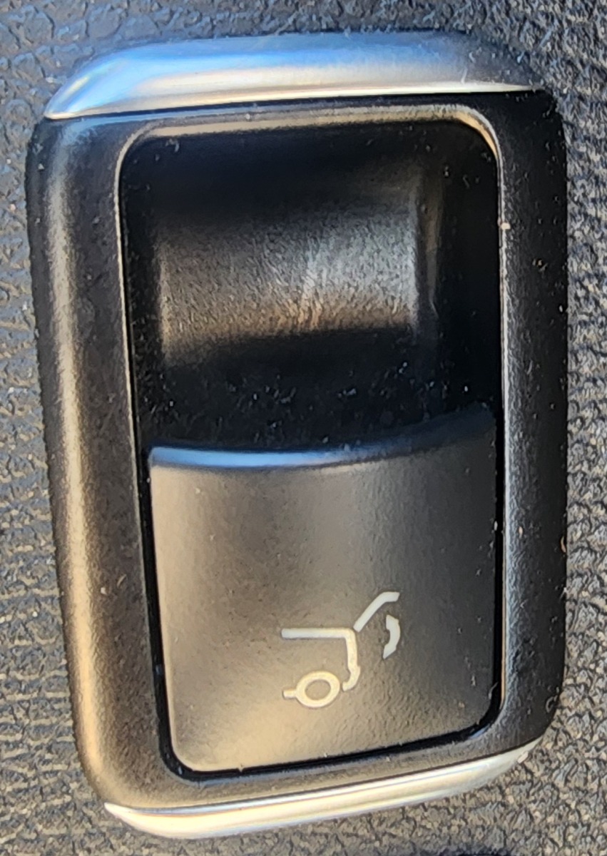 W166 GL63 BOOT SWITCH