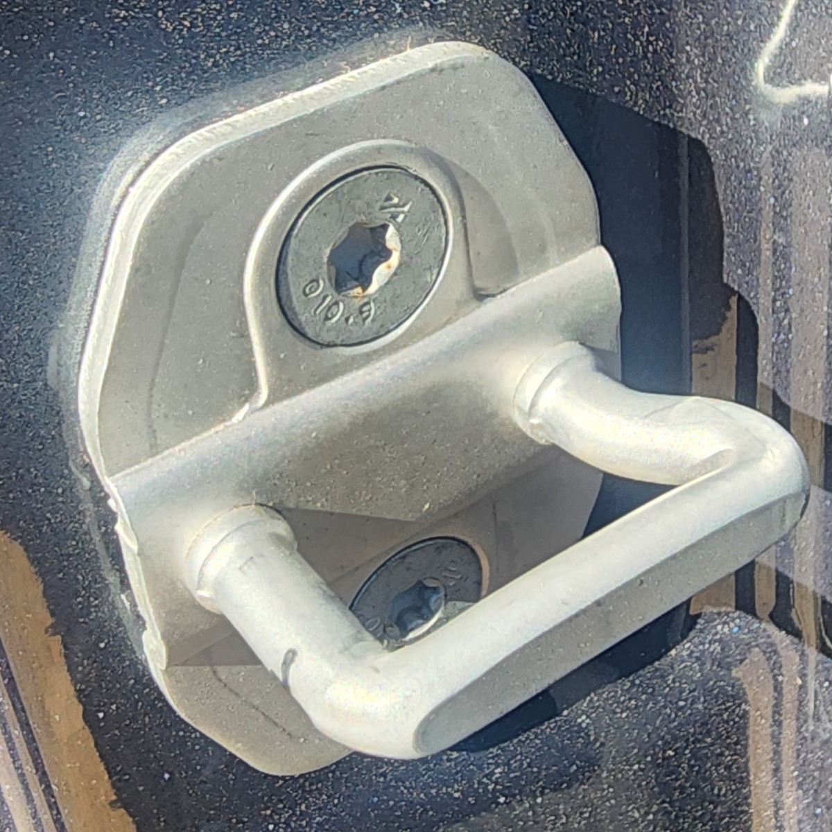 W166 GL63 RIGHT FRONT DOOR STRIKER