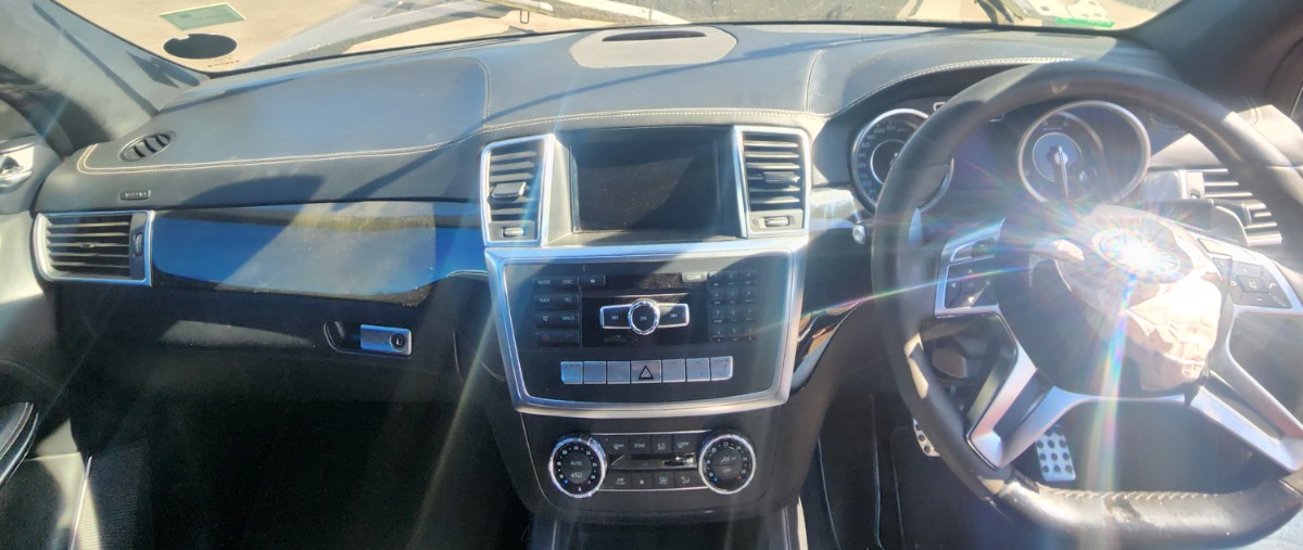 W166 GL63 DASHBOARD SKIN