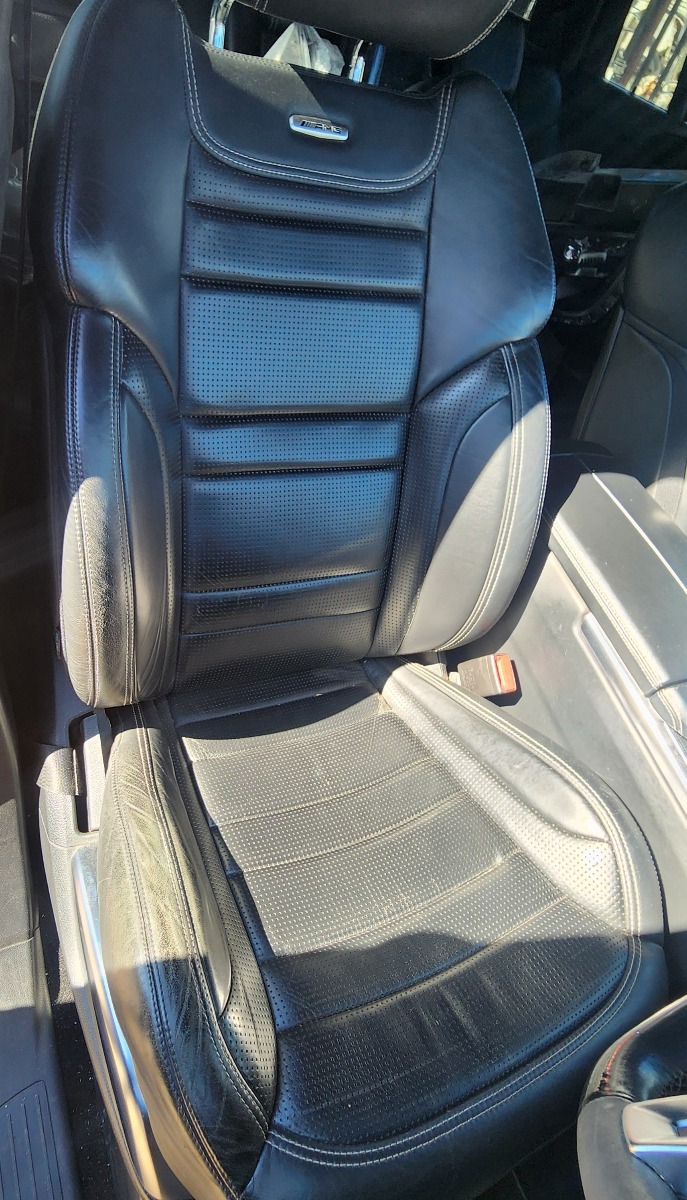 W166 GL63 RIGHT FRONT SEAT (W/O HEADREST)