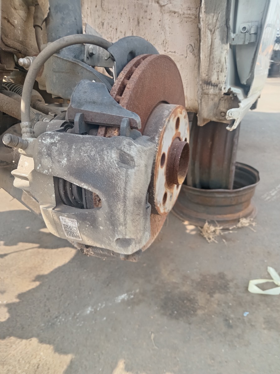 POLO MK 8/9 LEFT FRONT BREAK CALLIPER