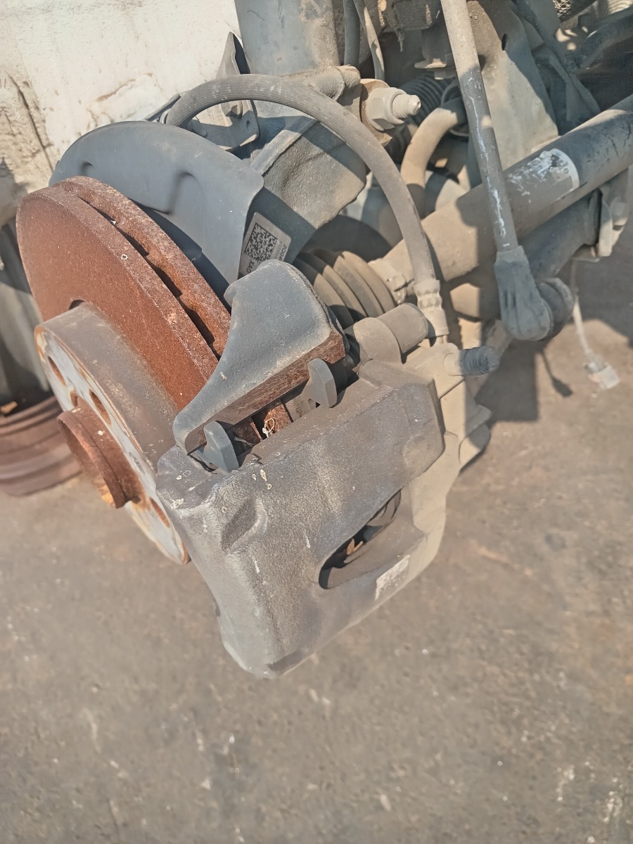 POLO MK8/9 RIGHT FRONT BREAK CALIPER