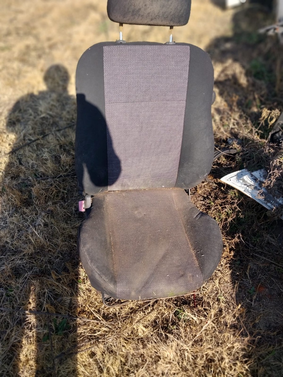 Bantam passenger seat