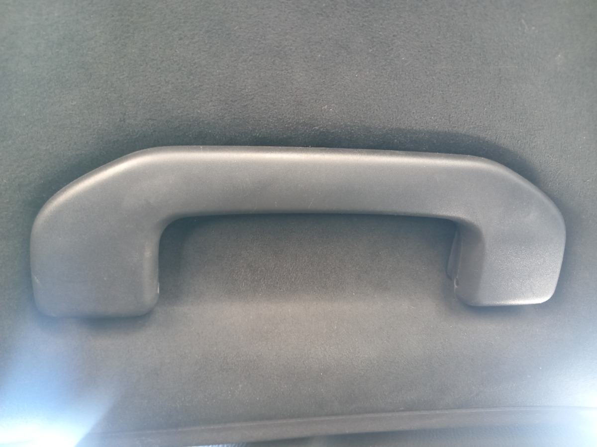 W166 GL63 LEFT FRONT GRAB HANDLE