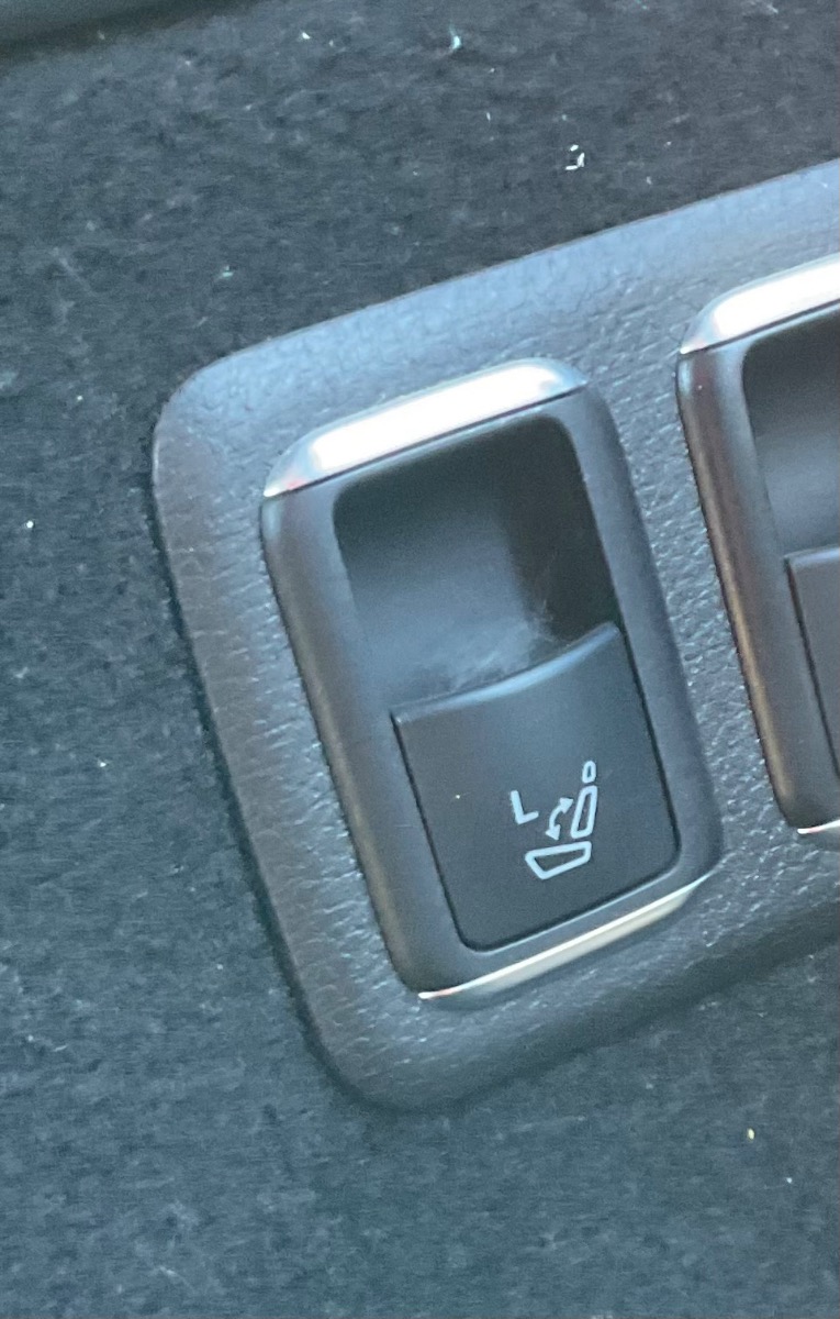 W166 GL63 LEFT FOLDING SEAT SWITCH