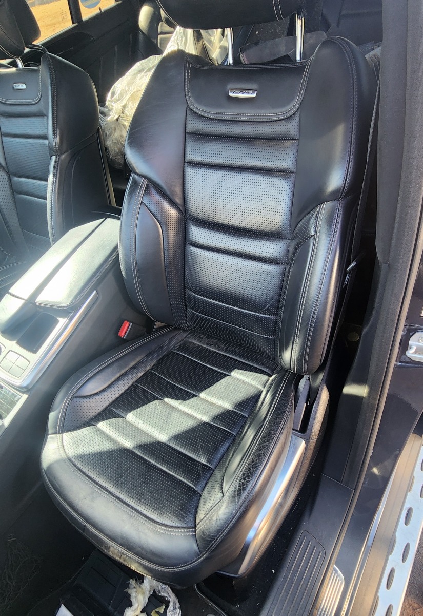 W166 GL63 LEFT FRONT SEAT (W/O HEADREST)