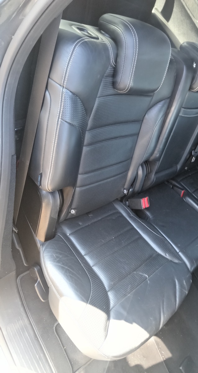 W166 GL63 RIGHT REAR SEAT (w/o HEADREST)