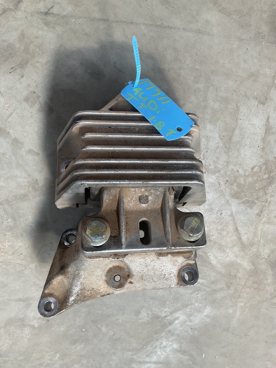 TT 1.8T RIGHT SIDE ENGINE MOUNTING