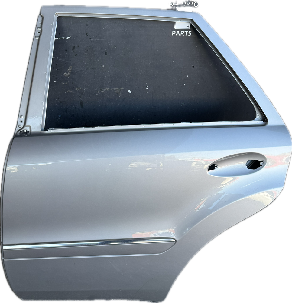 W164 ML LEFT REAR DOOR SHELL