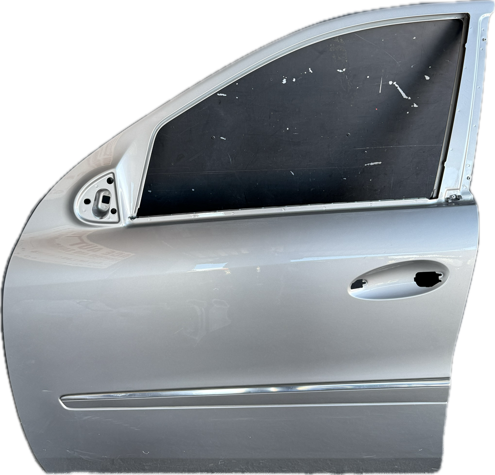 W164 ML LEFT FRONT DOOR (SHELL)