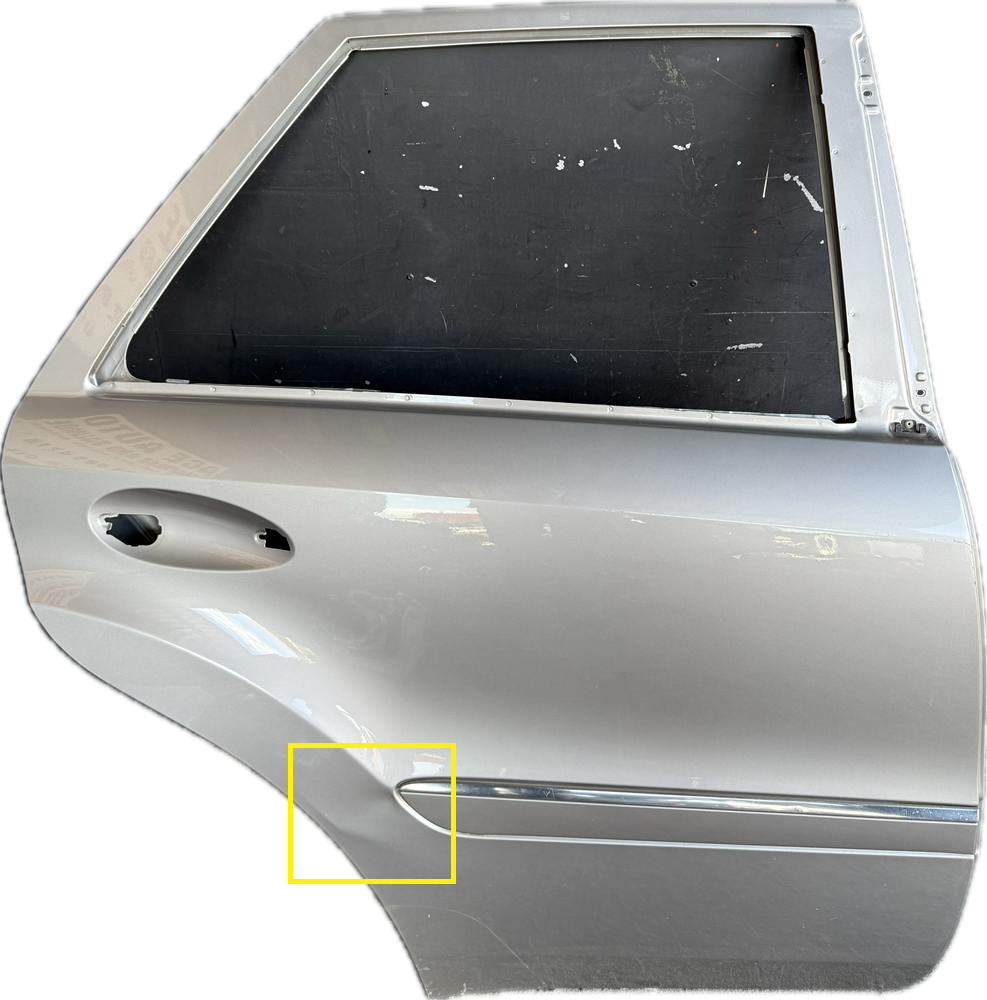 W164 RIGHT REAR DOOR SHELL - HAS DENT