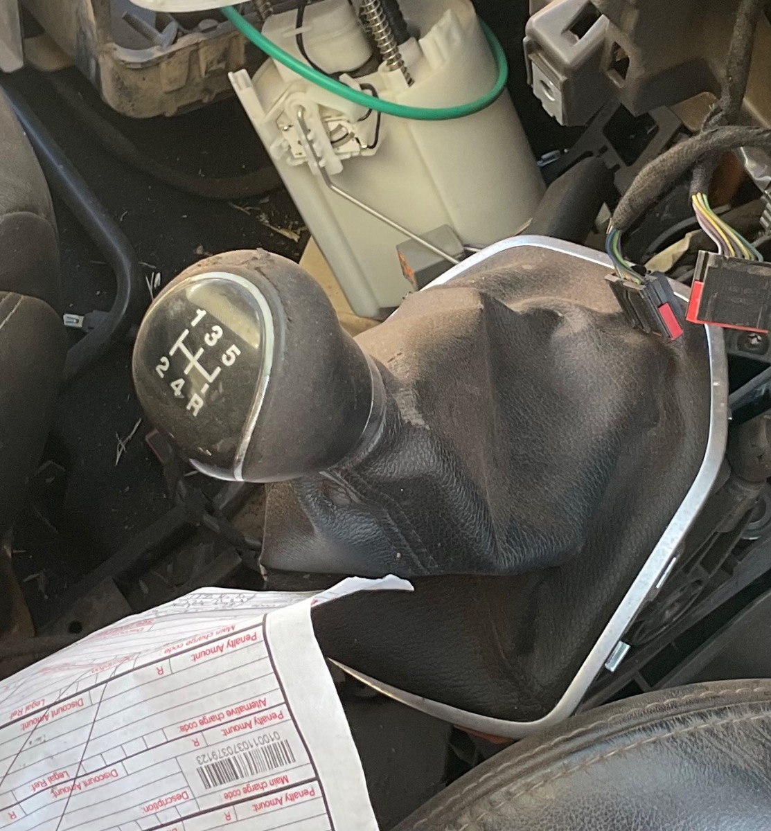 FIESTA 1.4 5DR GEARKNOB DRESSUP