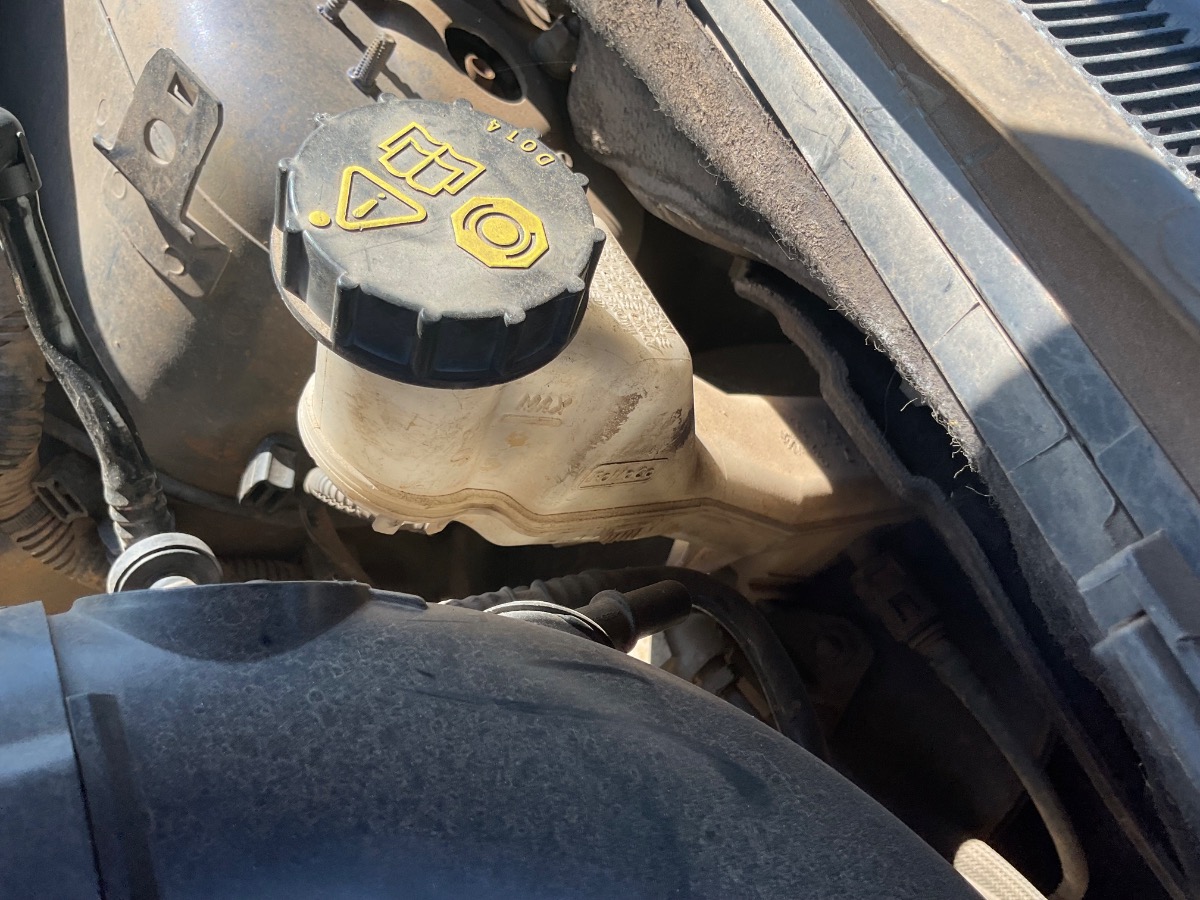FIESTA 1.4 ECOBOOST AMBIENTE BREAK FLUID BOTTLE