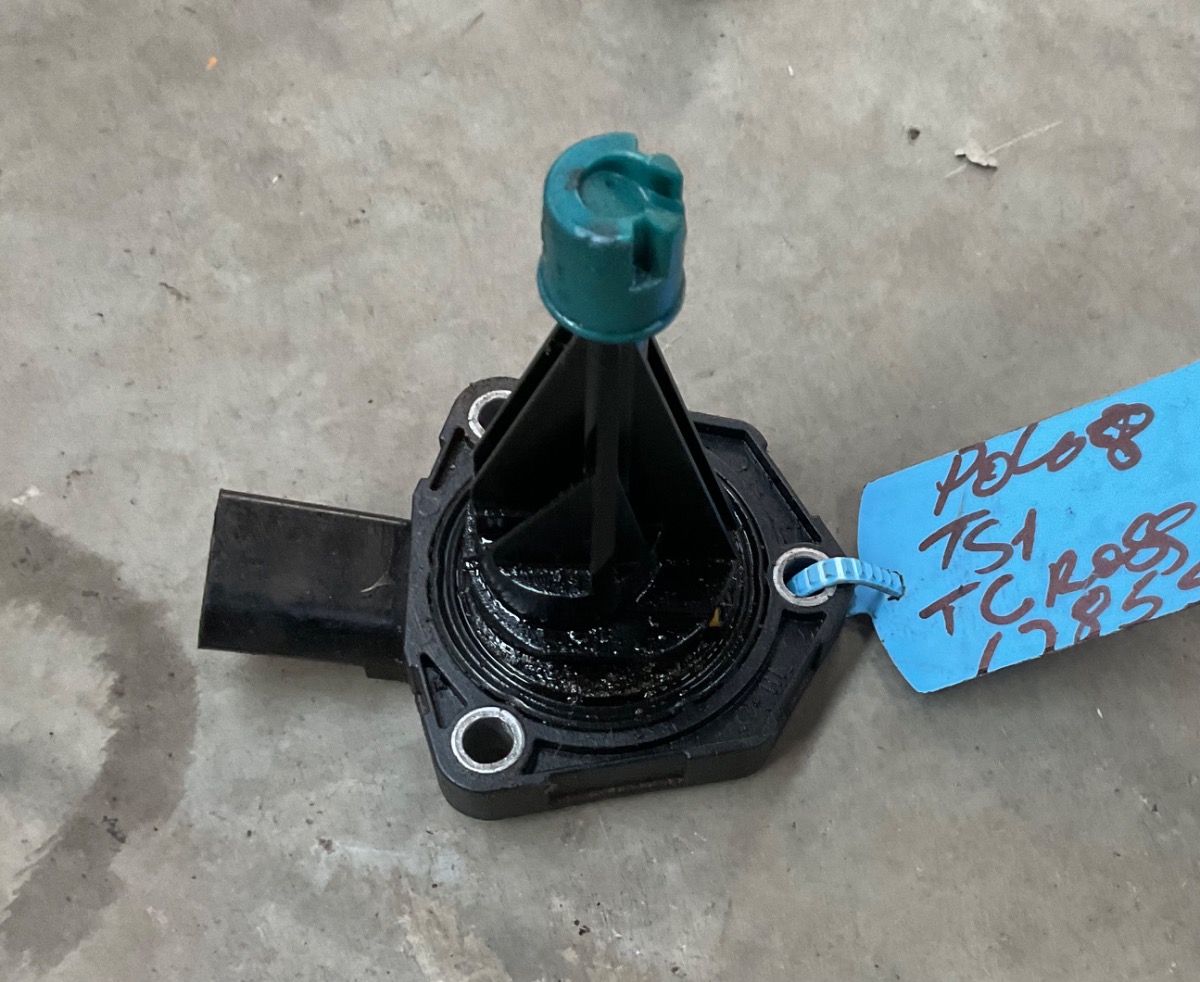 T-CROSS OIL LEVEL SENSOR
