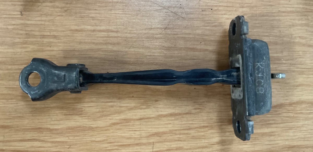 ACCENT LEFT FRONT DOOR CHECK STRAP