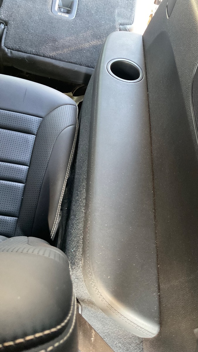 W166 GL63 RIGHT REAR ARMREST