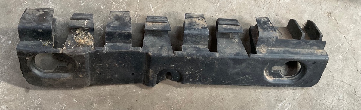 NP200 RIGHT REAR BUMPER SLIDE
