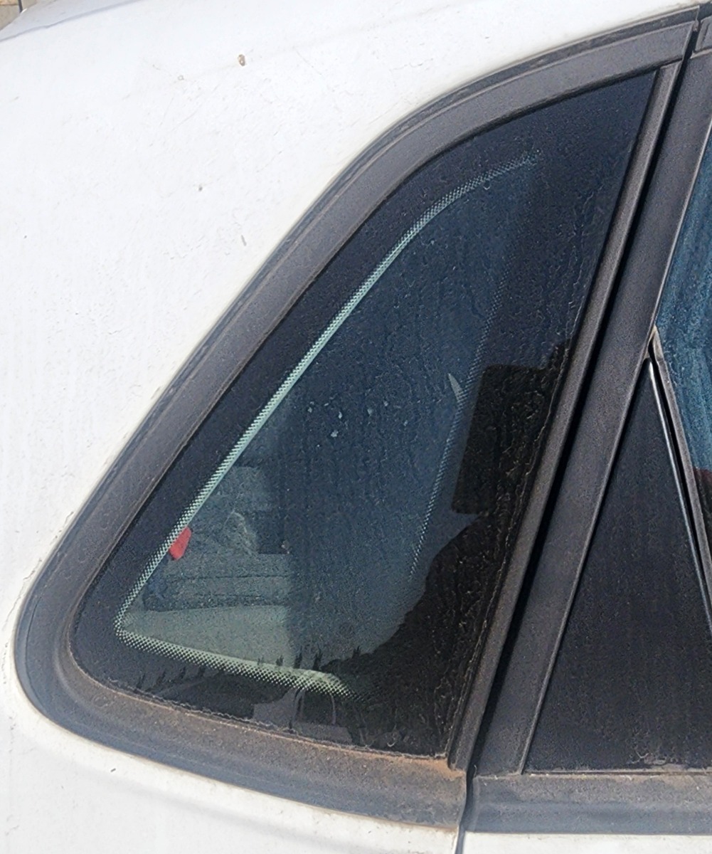 POLO MK8/9 RIGHT REAR QUARTER VENT