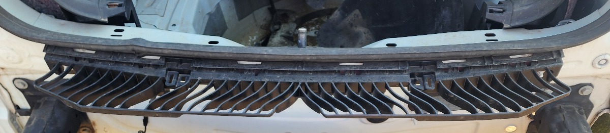 POLO MK8/9 REAR BUMPER CENTRE BRACKET
