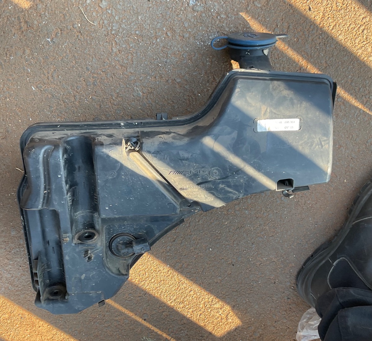 W166 GL63 WINDSCREEN WIPER WASHER BOTTLE