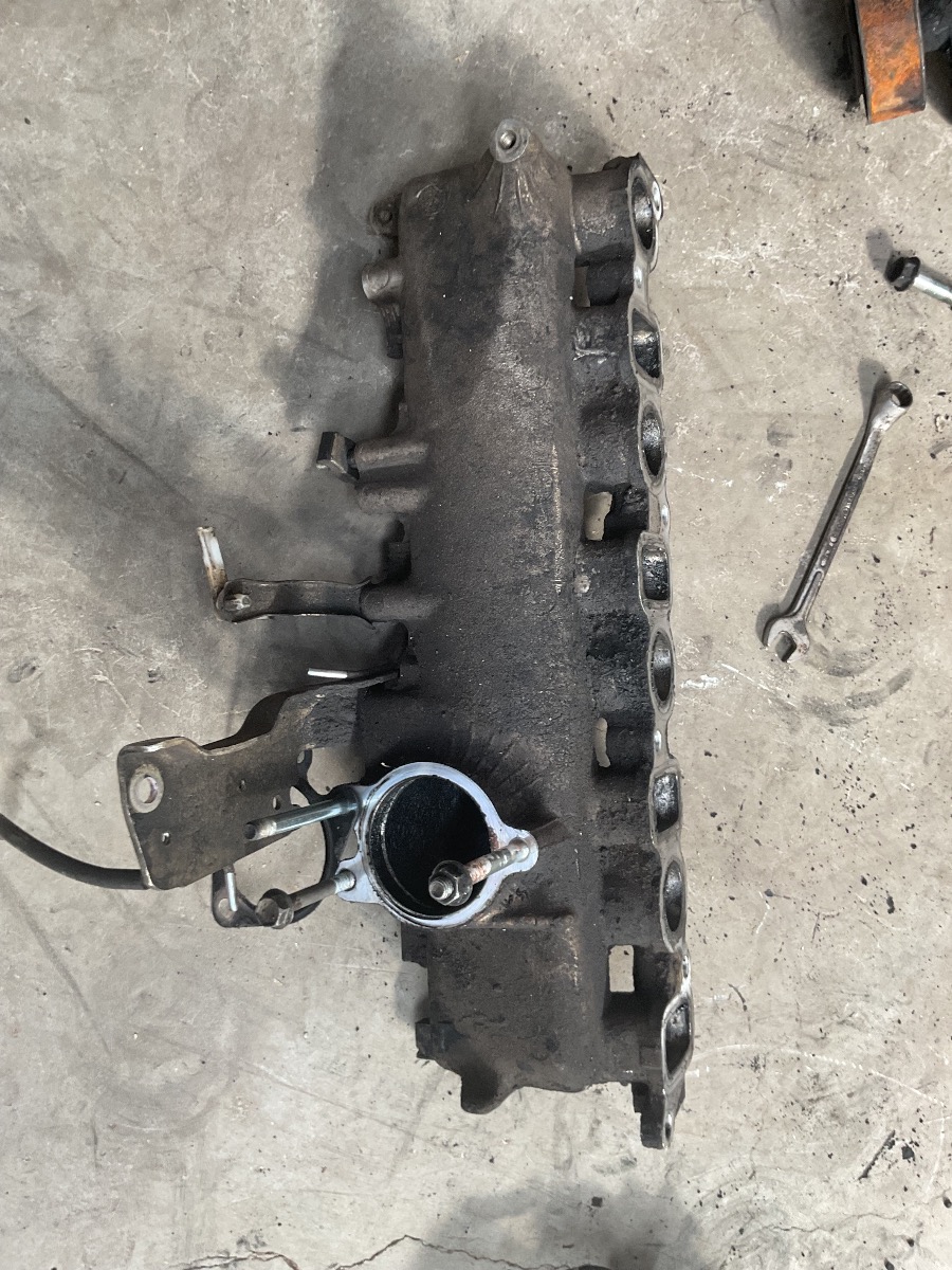 HILUX 2.5D4D INTAKE MANIFOLD