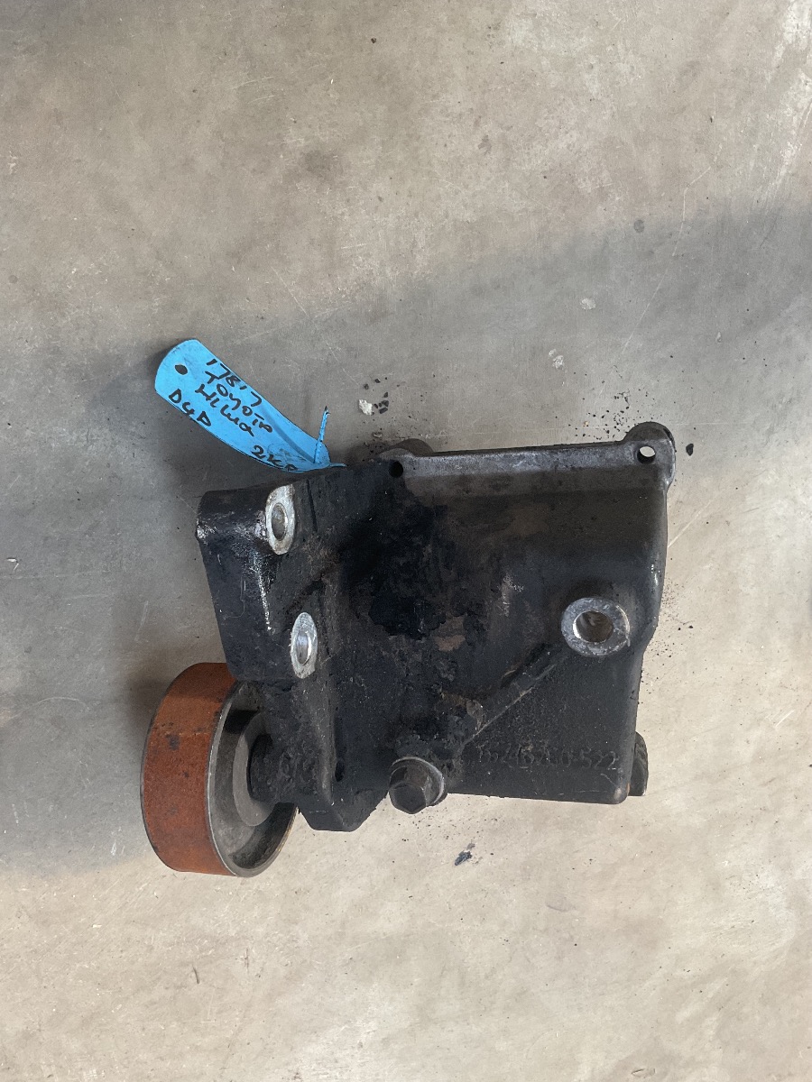 HILUX 2.5  WATER PUMP PULLEY TENSIONER BRACKET