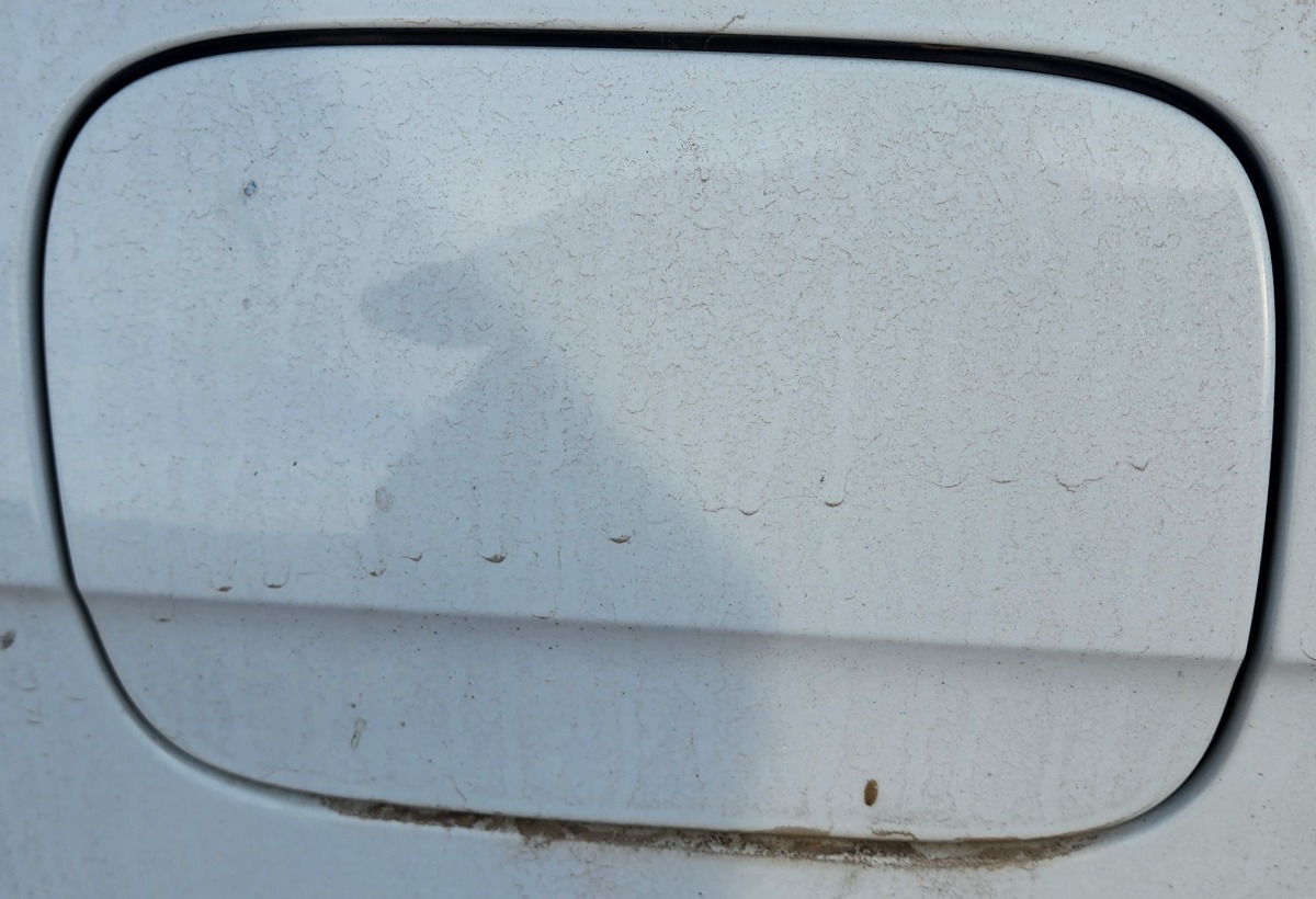A4 B8 FUEL FLAP