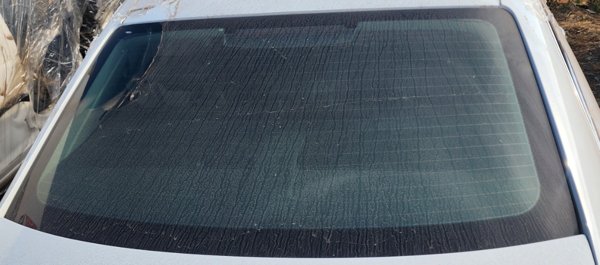 A4 B8 REAR WINDSCREEN