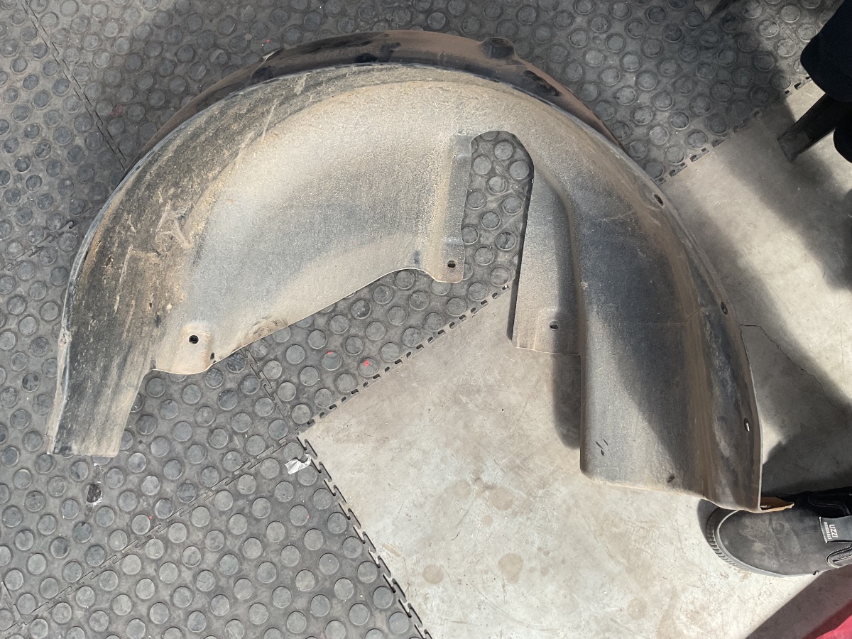 T-CROSS LEFT REAR FENDER LINER