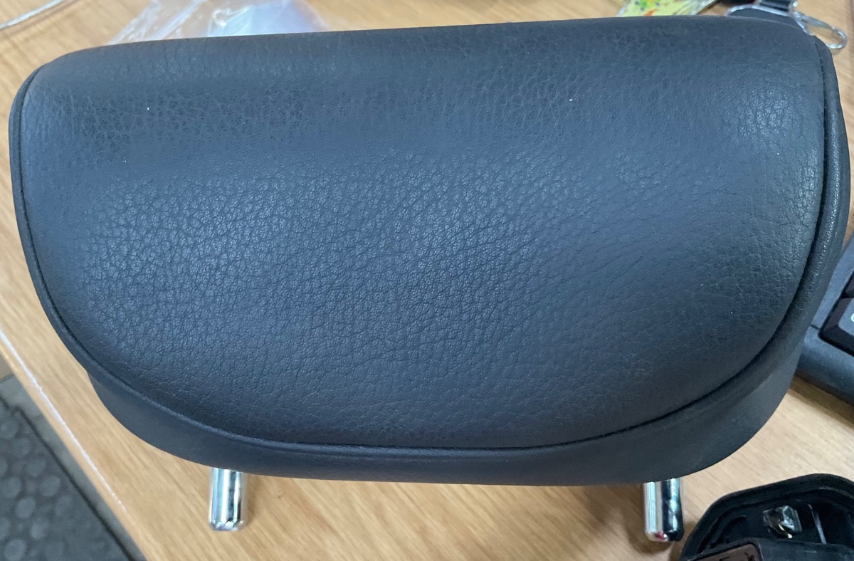 Q3 CENTRE HEADREST