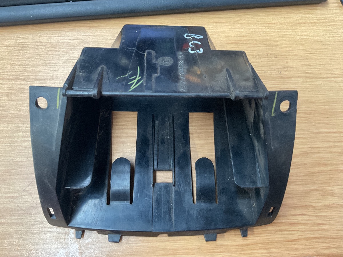 BANTAM ASHTRAY CUBBY BRACKET