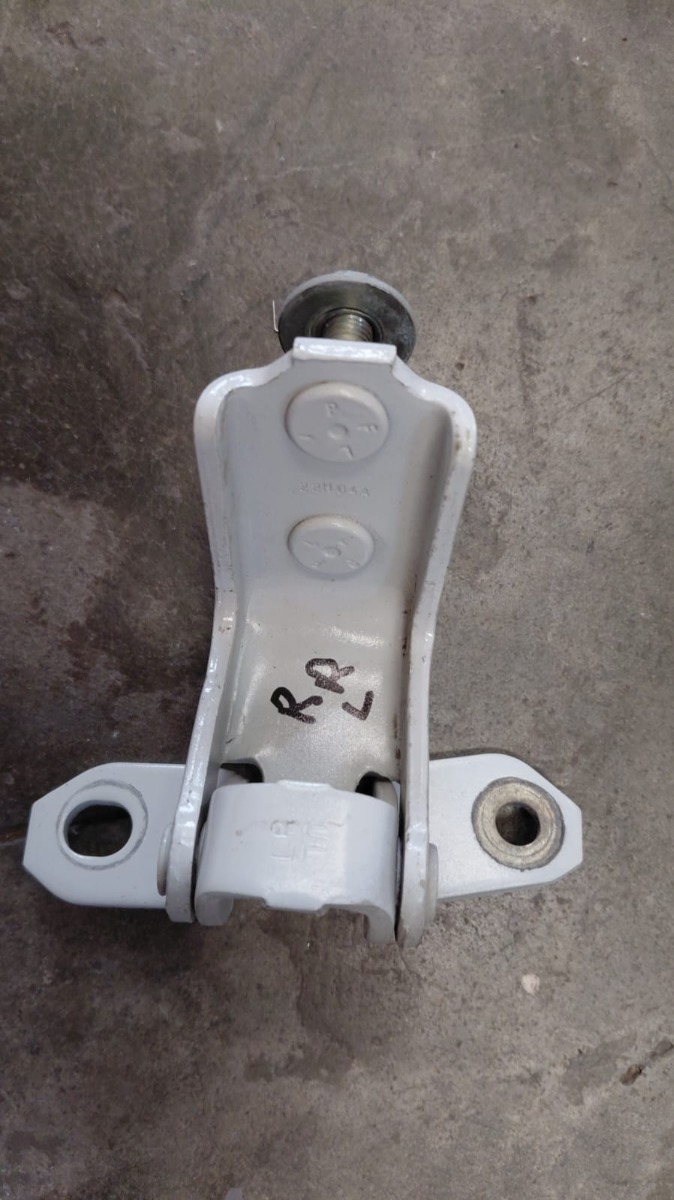 Swift LHS rear lower door hinge