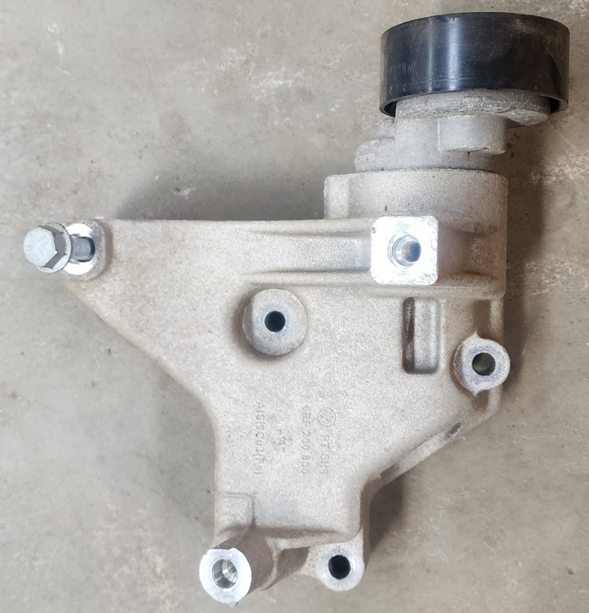 POLO MK2 VIVO CLP COMPRESSOR BRACKET